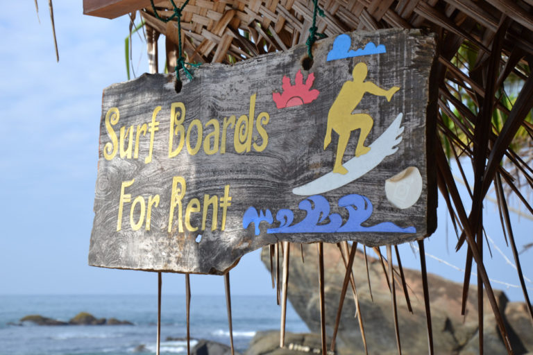SUP surfing Sri Lanka